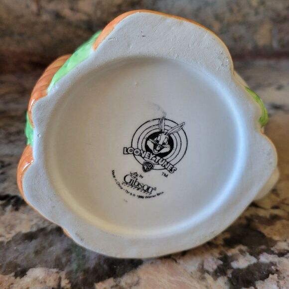 Vintage Ceramic 3D Bugs Bunny Mug (16oz) - Picture 6 of 9